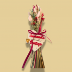 Ramo de flores preservadas con placa personalizada