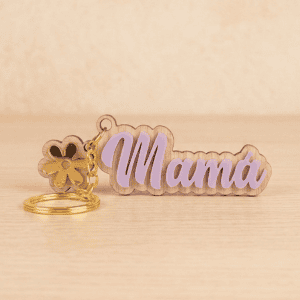 Llavero “Mamá” en madera natural, ideal para regalos personalizados y detalles especiales para mamá.